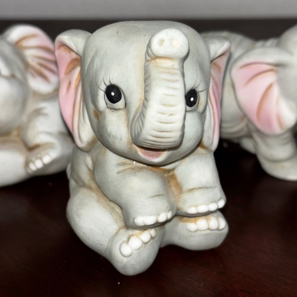 Vintage Ceramic Elephant Figurines Set of 3 Grey‎ Pink Matte Decor